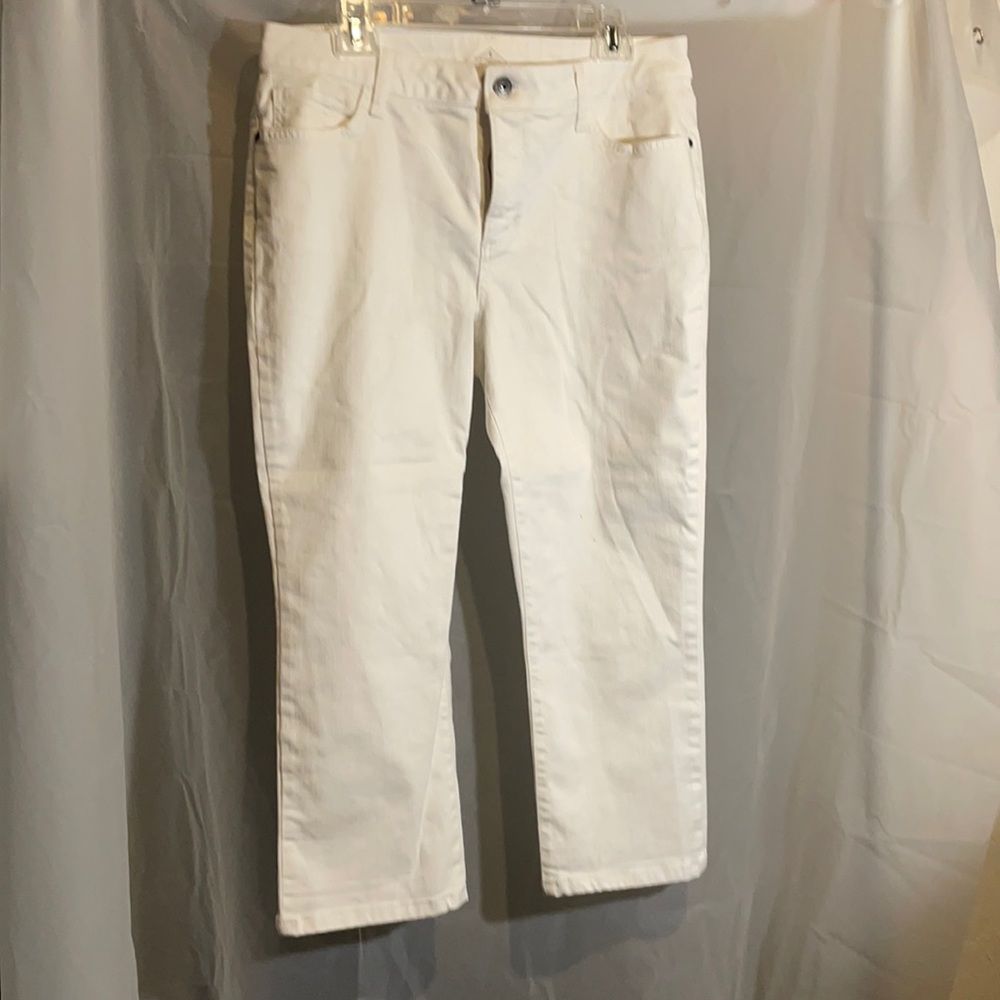 St. John’s Bay white crop stretch jeans